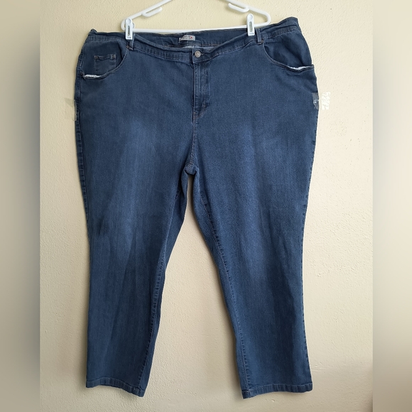 Catherines Right Fit Moderately Curvy Blue Straight Leg Jeans Classic Design - Picture 1 of 9